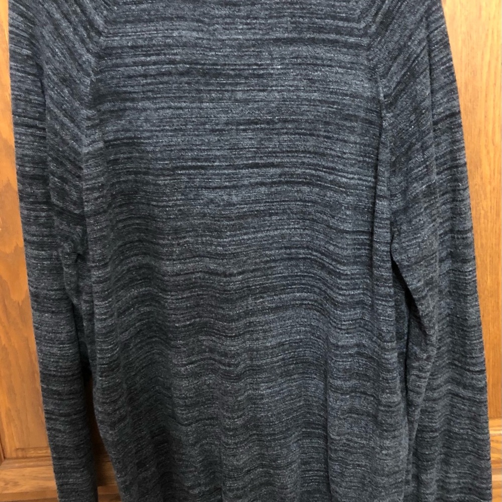 American Eagle long sleeve pullover shirt.